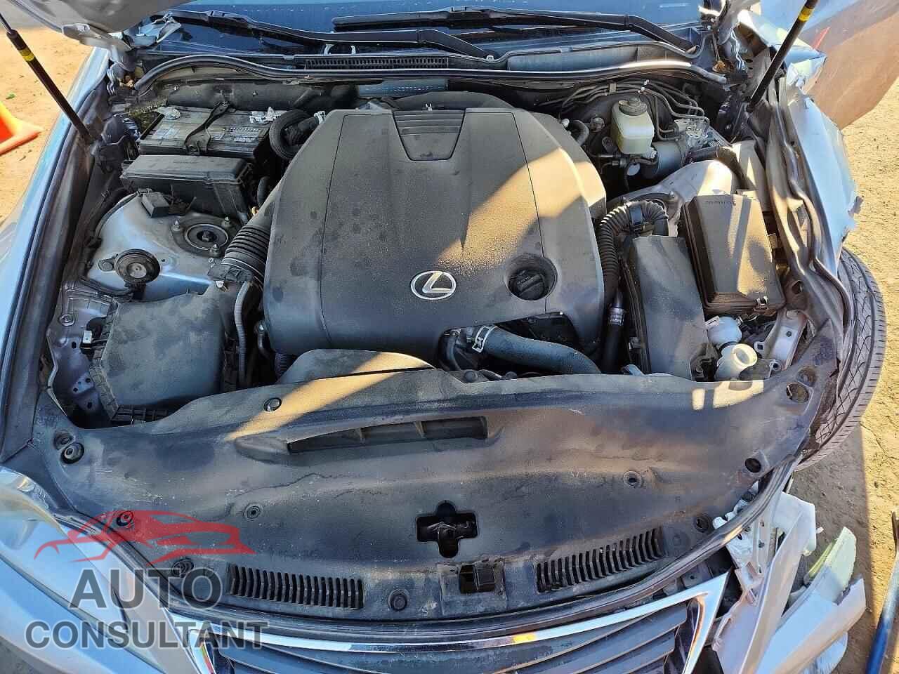 LEXUS IS 2015 - JTHCF1D25F5021904
