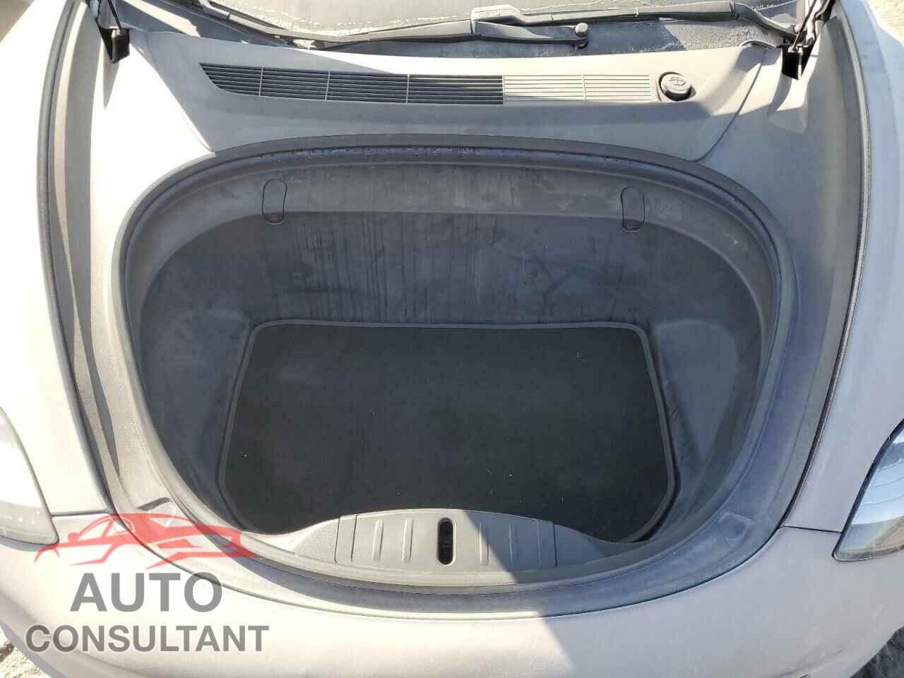 TESLA MODEL 3 2018 - 5YJ3E1EB7JF082259