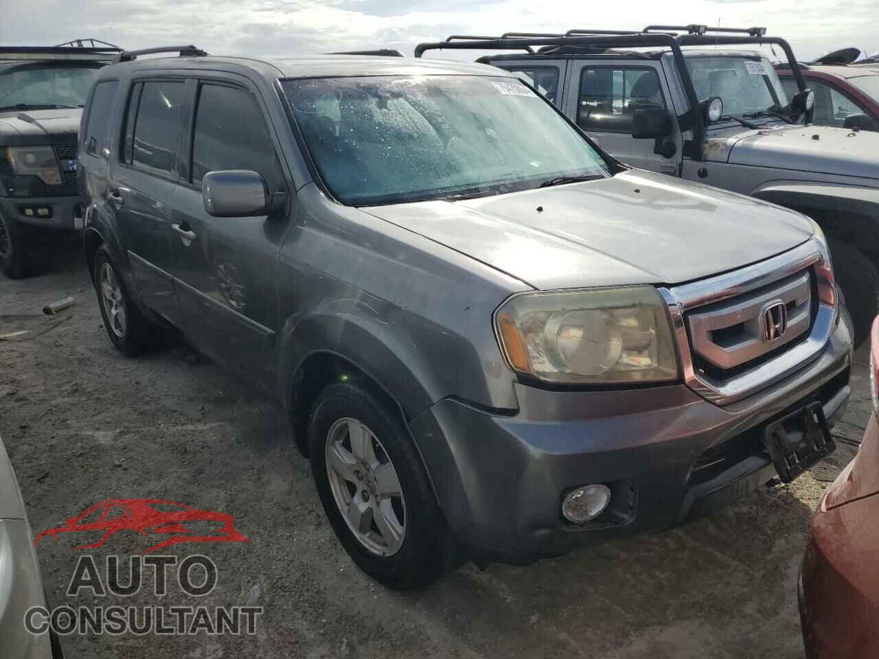 HONDA PILOT 2011 - 5FNYF4H45BB051577
