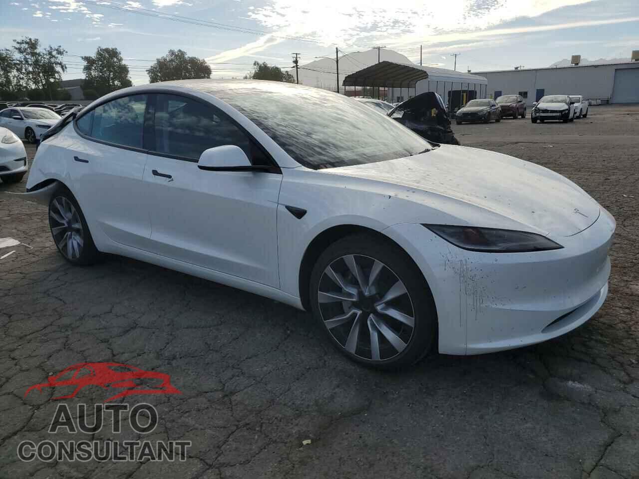 TESLA MODEL 3 2024 - 5YJ3E1EA8RF853170