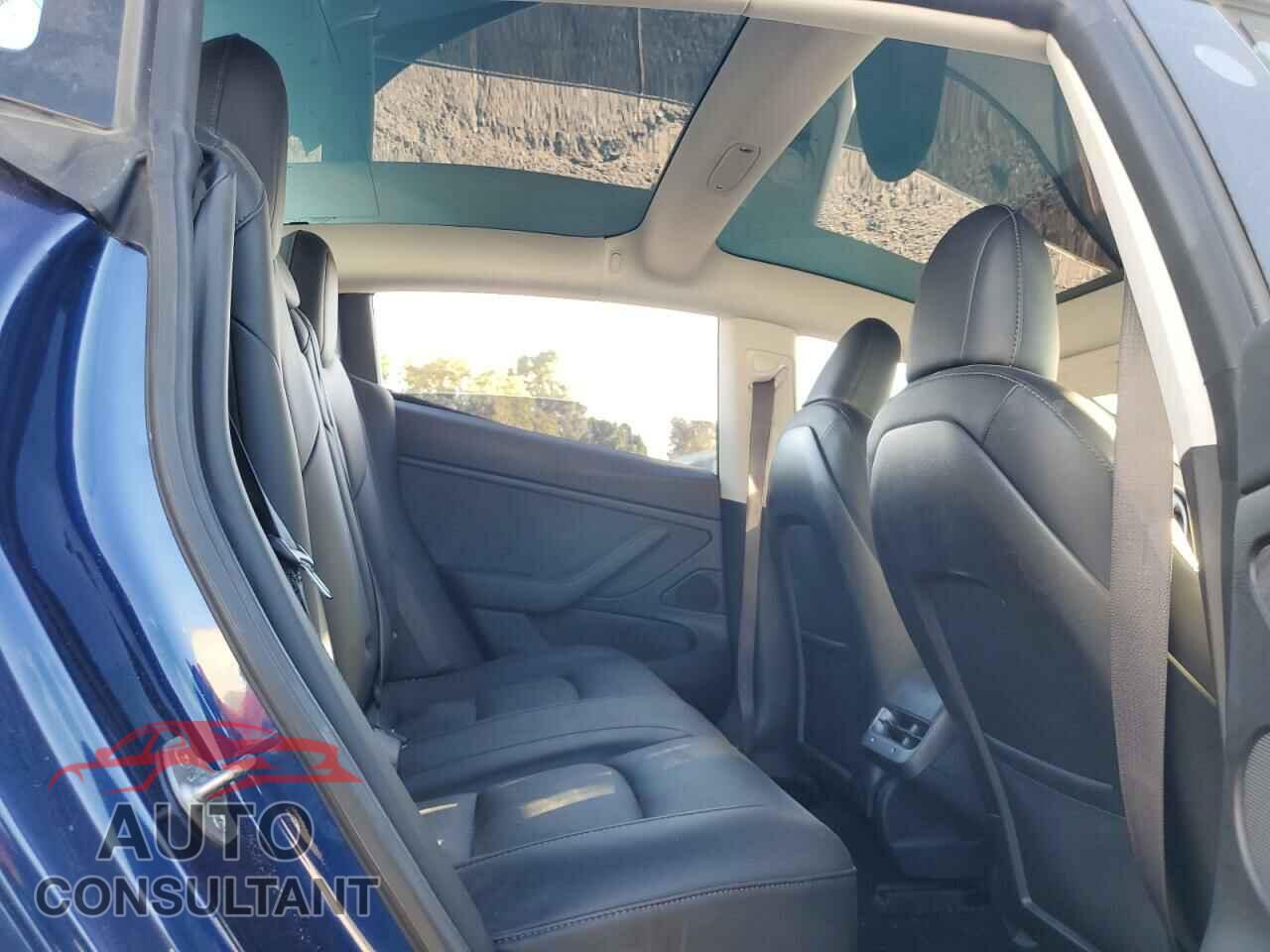 TESLA MODEL 3 2018 - 5YJ3E1EA1JF030861