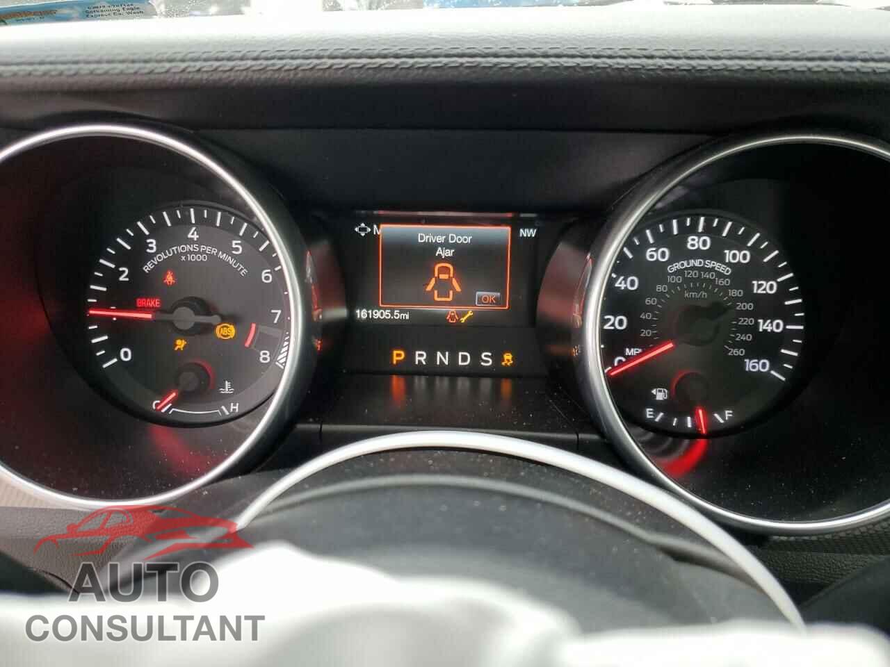 FORD MUSTANG 2018 - 1FA6P8CF8J5116500