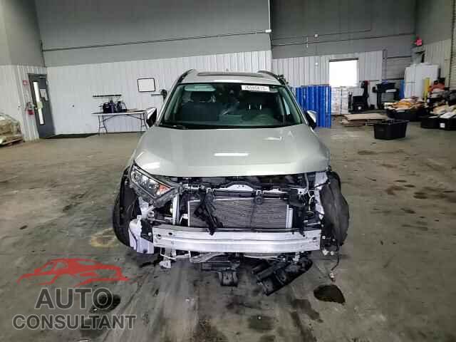 TOYOTA RAV4 2019 - JTMP1RFV2KD043723