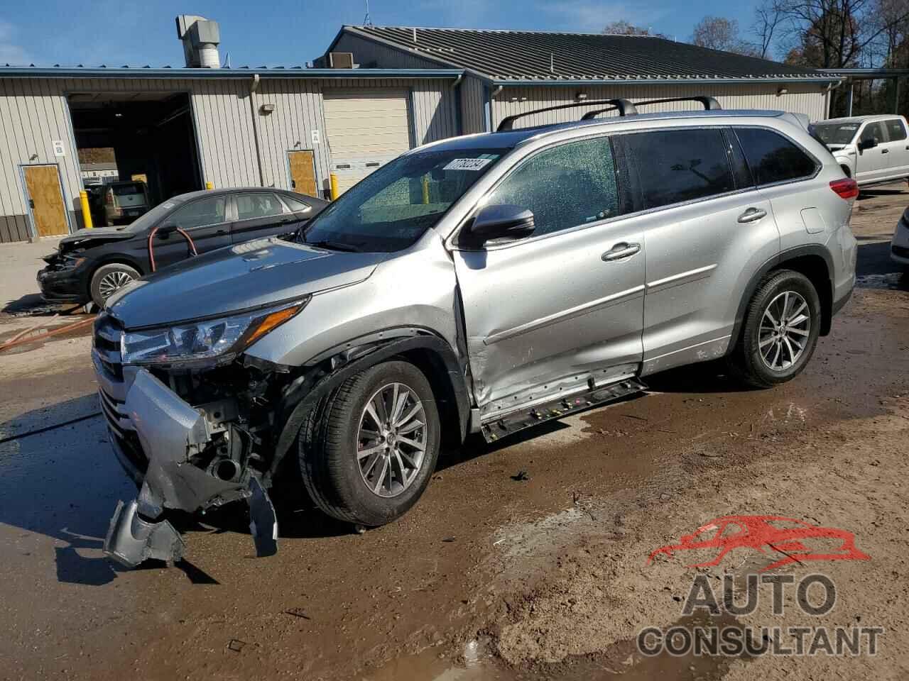 TOYOTA HIGHLANDER 2018 - 5TDJZRFH2JS903647