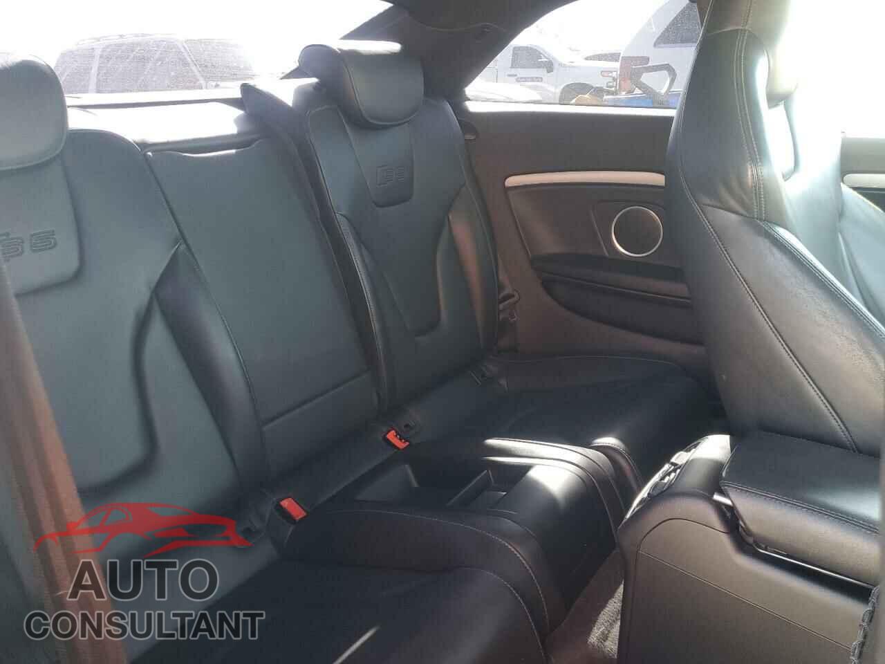 AUDI S5/RS5 2012 - WAUCVAFRXCA005373