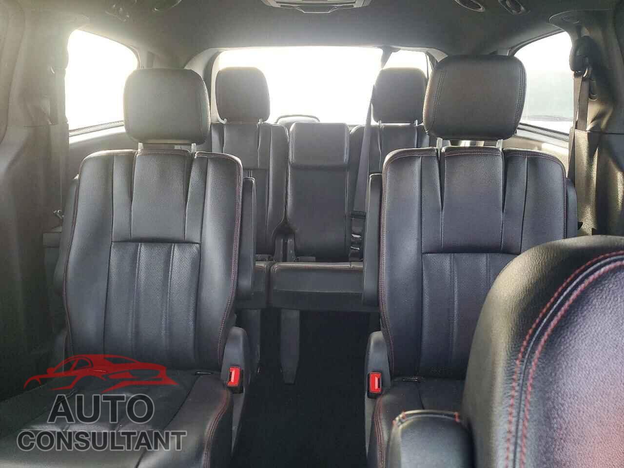 DODGE CARAVAN 2019 - 2C4RDGEG0KR743552
