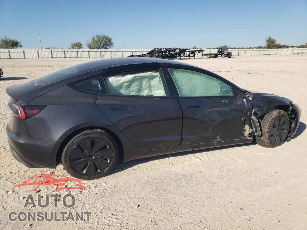 TESLA MODEL 3 2024 - 5YJ3E1EB2RF819461