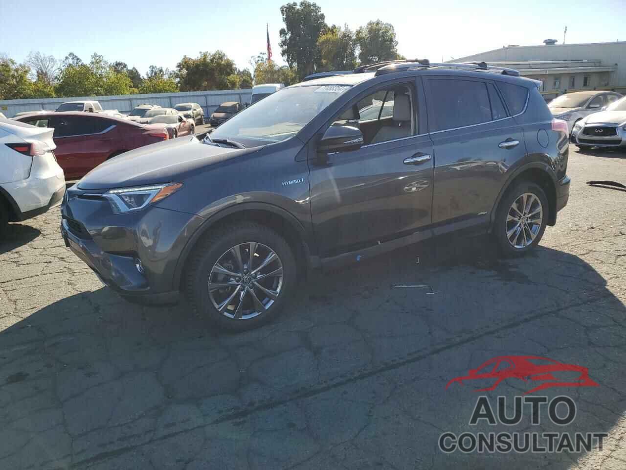 TOYOTA RAV4 2017 - JTMDJREV2HD130373