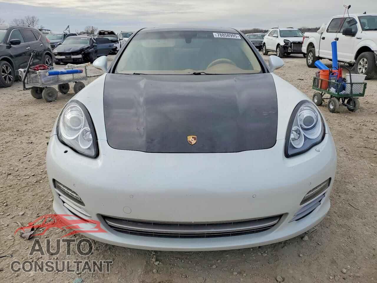 PORSCHE PANAMERA 2013 - WP0AA2A72DL016827