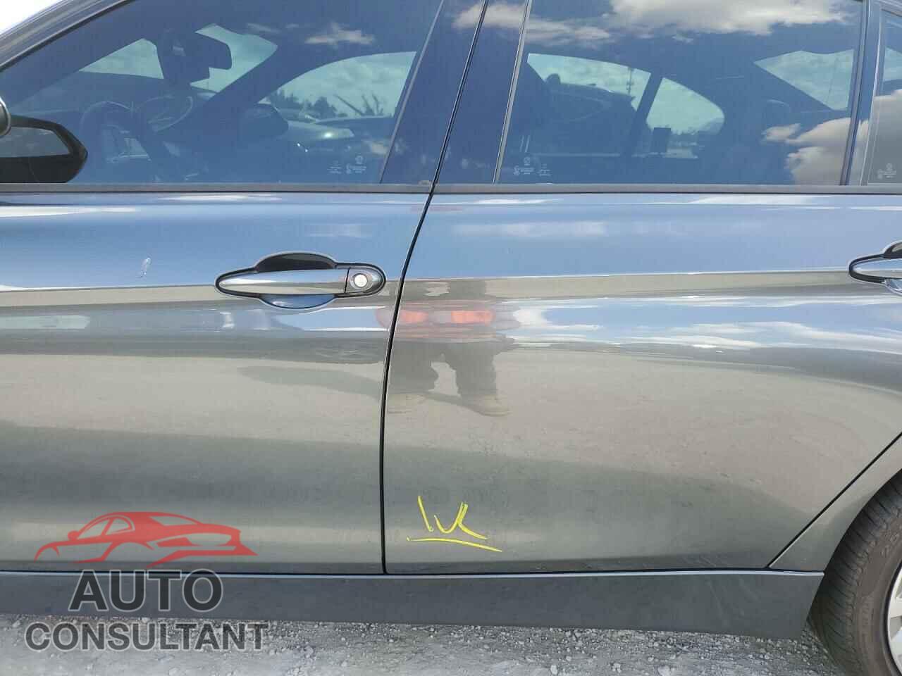 BMW 3 SERIES 2016 - WBA8E9G57GNU28023