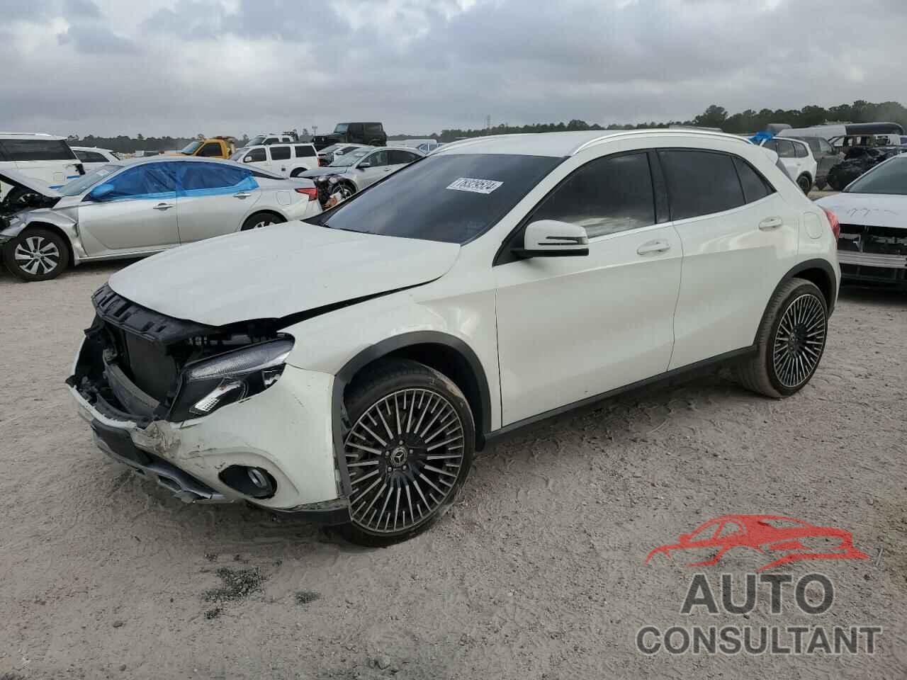 MERCEDES-BENZ GLA-CLASS 2018 - WDCTG4EB0JJ463238