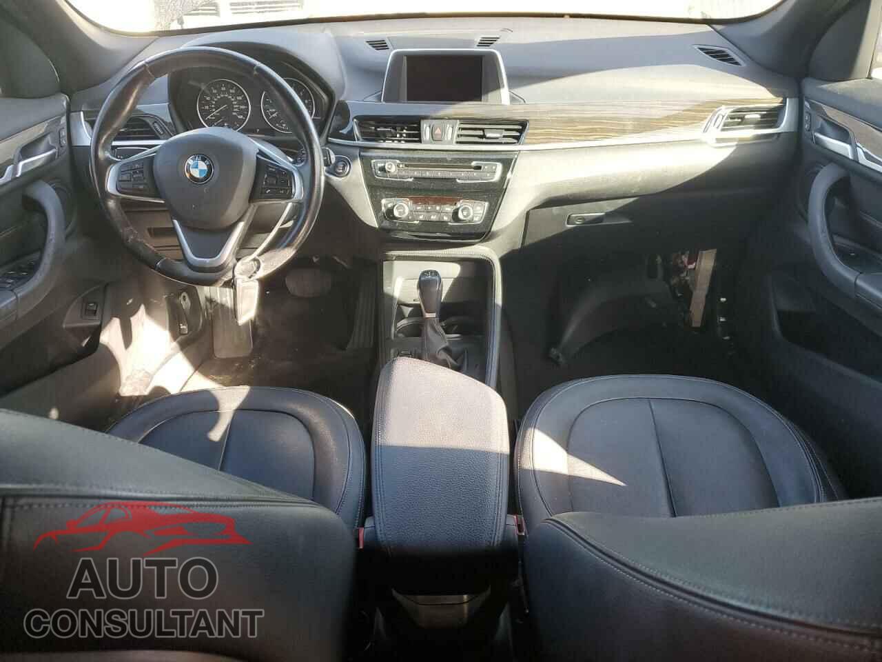 BMW X1 2017 - WBXHT3Z38H4A52303