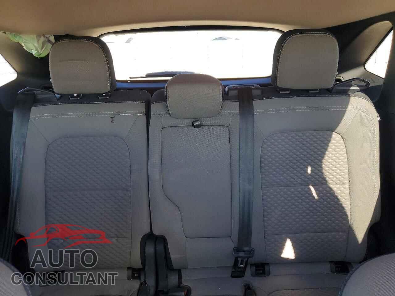 FORD ESCAPE 2020 - 1FMCU0G69LUA75686