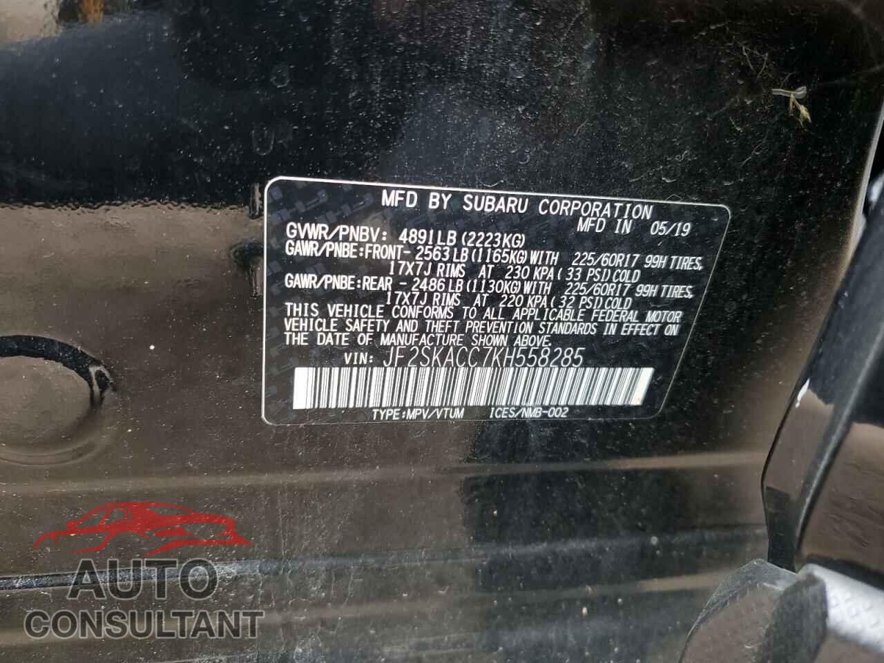 SUBARU FORESTER 2019 - JF2SKACC7KH558285