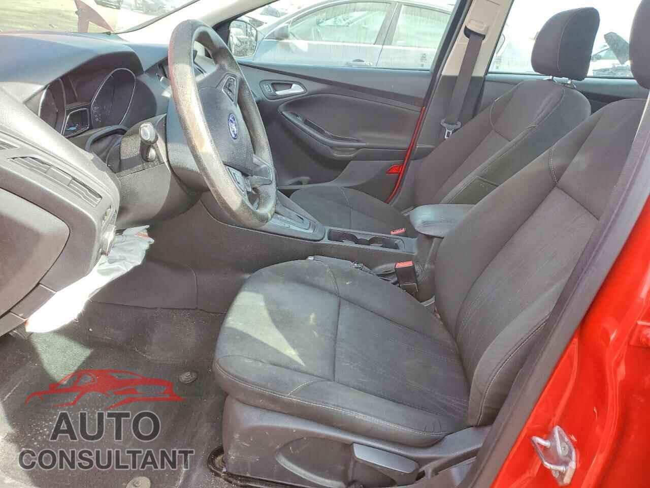 FORD FOCUS 2016 - 1FADP3F22GL217698