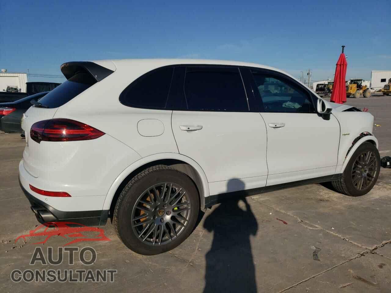 PORSCHE CAYENNE 2017 - WP1AE2A29HLA73152