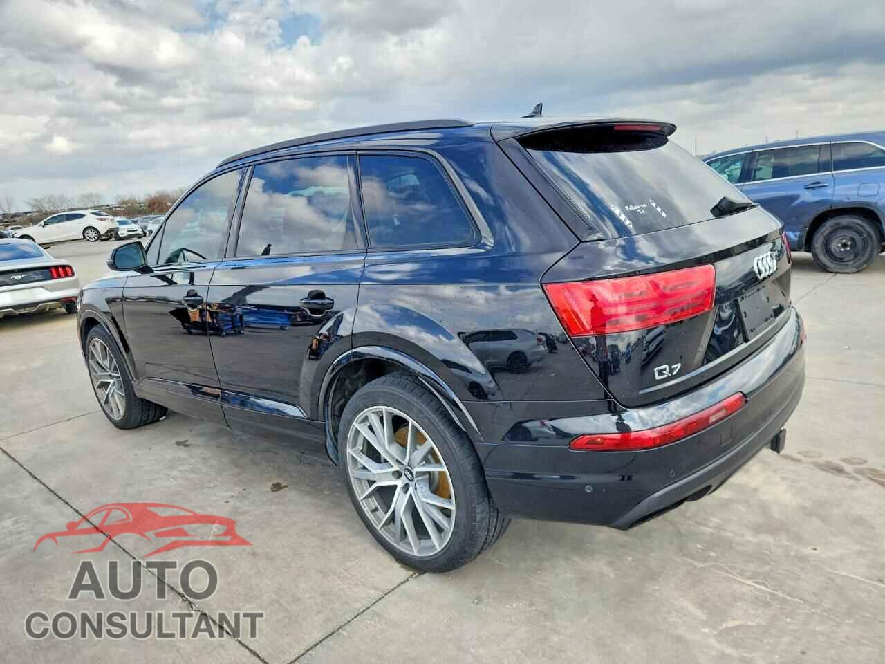 AUDI Q7 2019 - WA1VAAF78KD007779