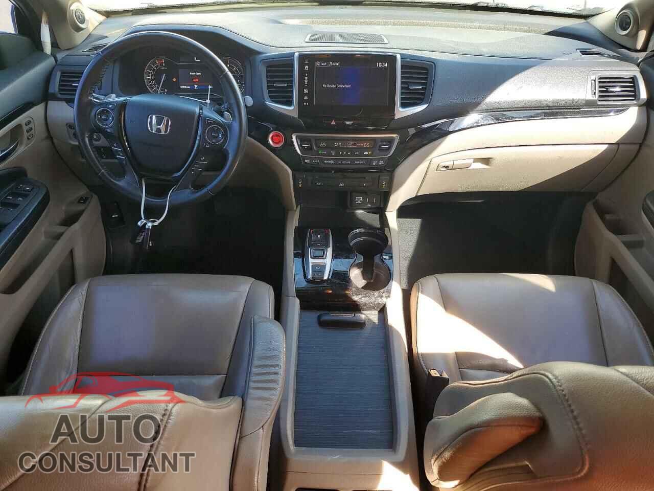 HONDA PILOT 2018 - 5FNYF6H96JB043803