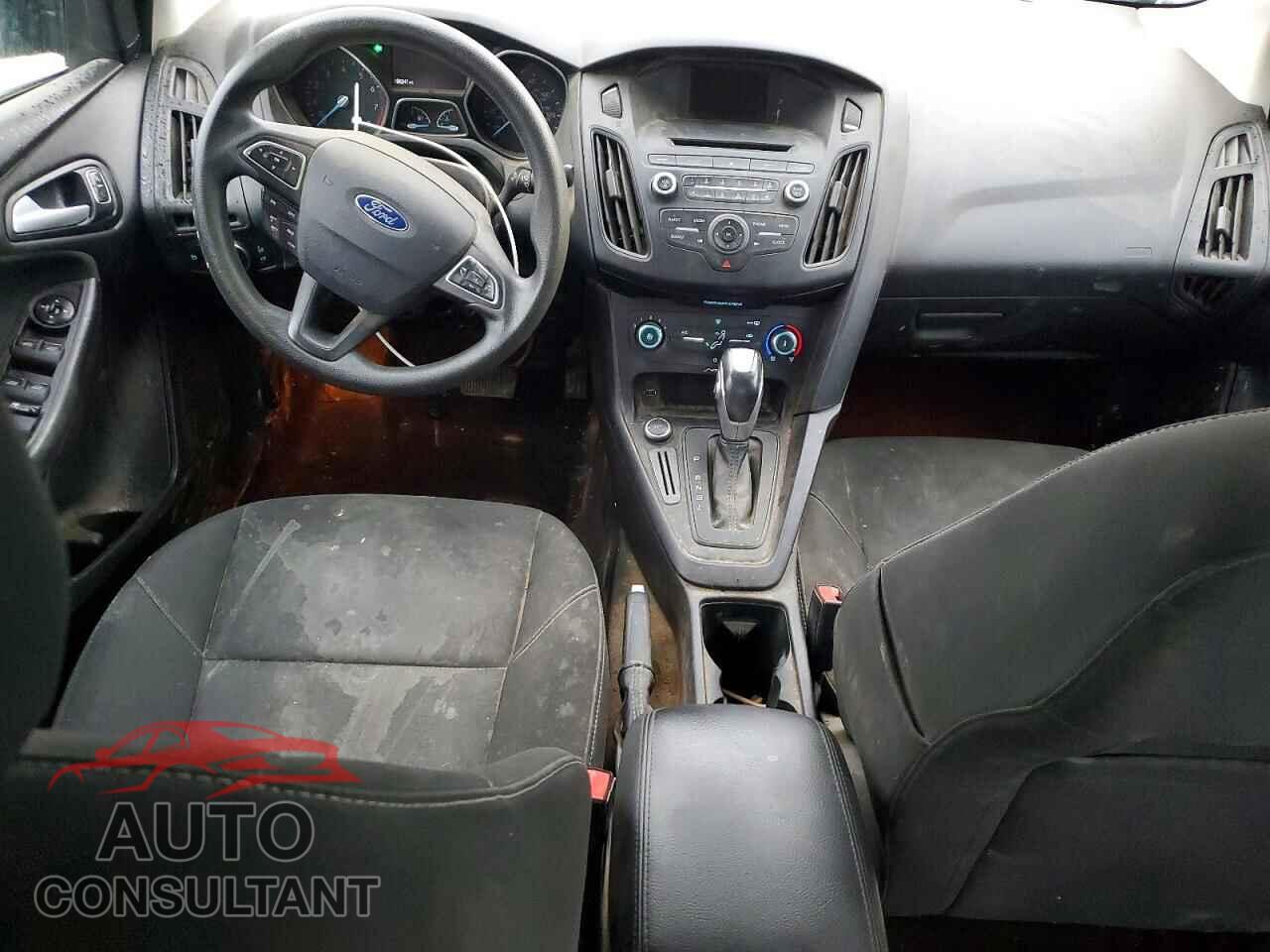 FORD FOCUS 2015 - 1FADP3F22FL367583