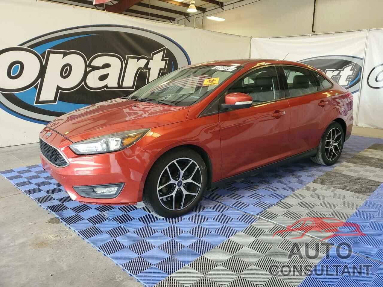 FORD FOCUS 2018 - 1FADP3H26JL261675