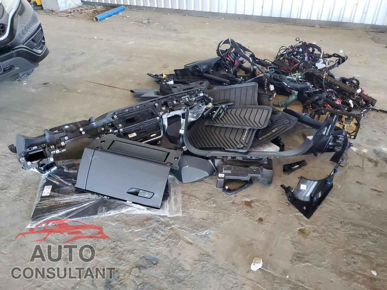 AUDI E-TRON GT 2024 - WAUFJBFW9R7003317