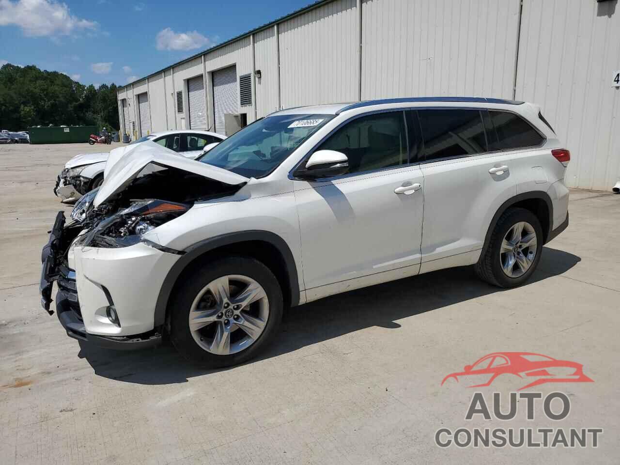 TOYOTA HIGHLANDER 2018 - 5TDYZRFH3JS240071