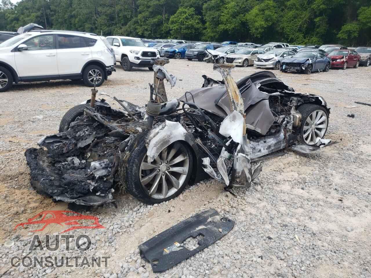 TESLA MODEL S 2013 - 5YJSA1DP5DFP03491