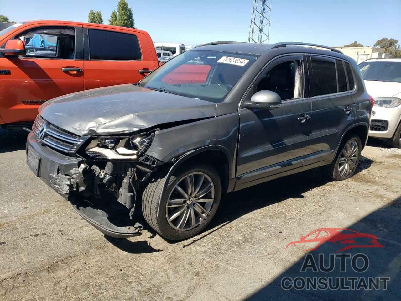 VOLKSWAGEN TIGUAN 2016 - WVGAV7AX8GW515132