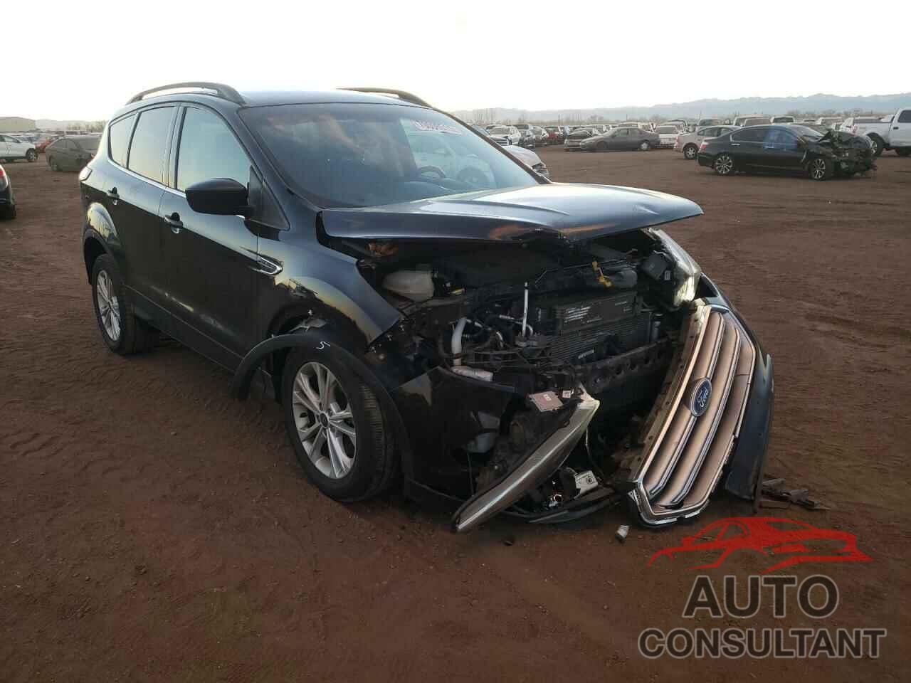 FORD ESCAPE 2017 - 1FMCU9GD9HUB52857