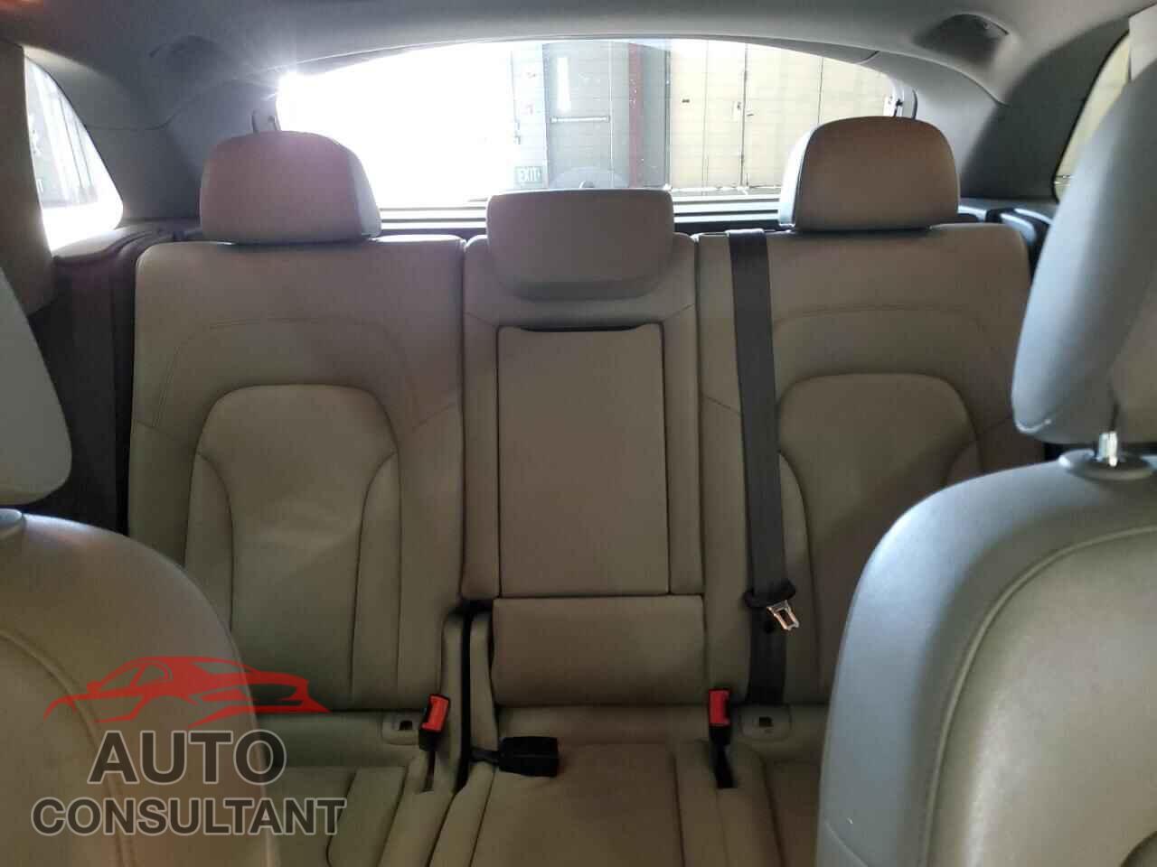 AUDI Q5 2012 - WA1LFAFP8CA123723