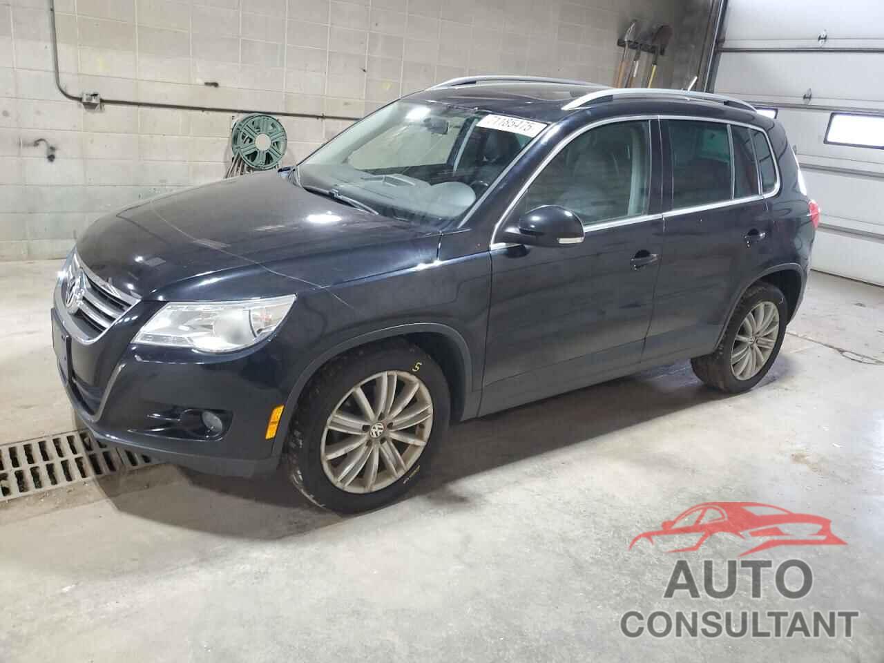 VOLKSWAGEN TIGUAN 2011 - WVGBV7AX0BW531886