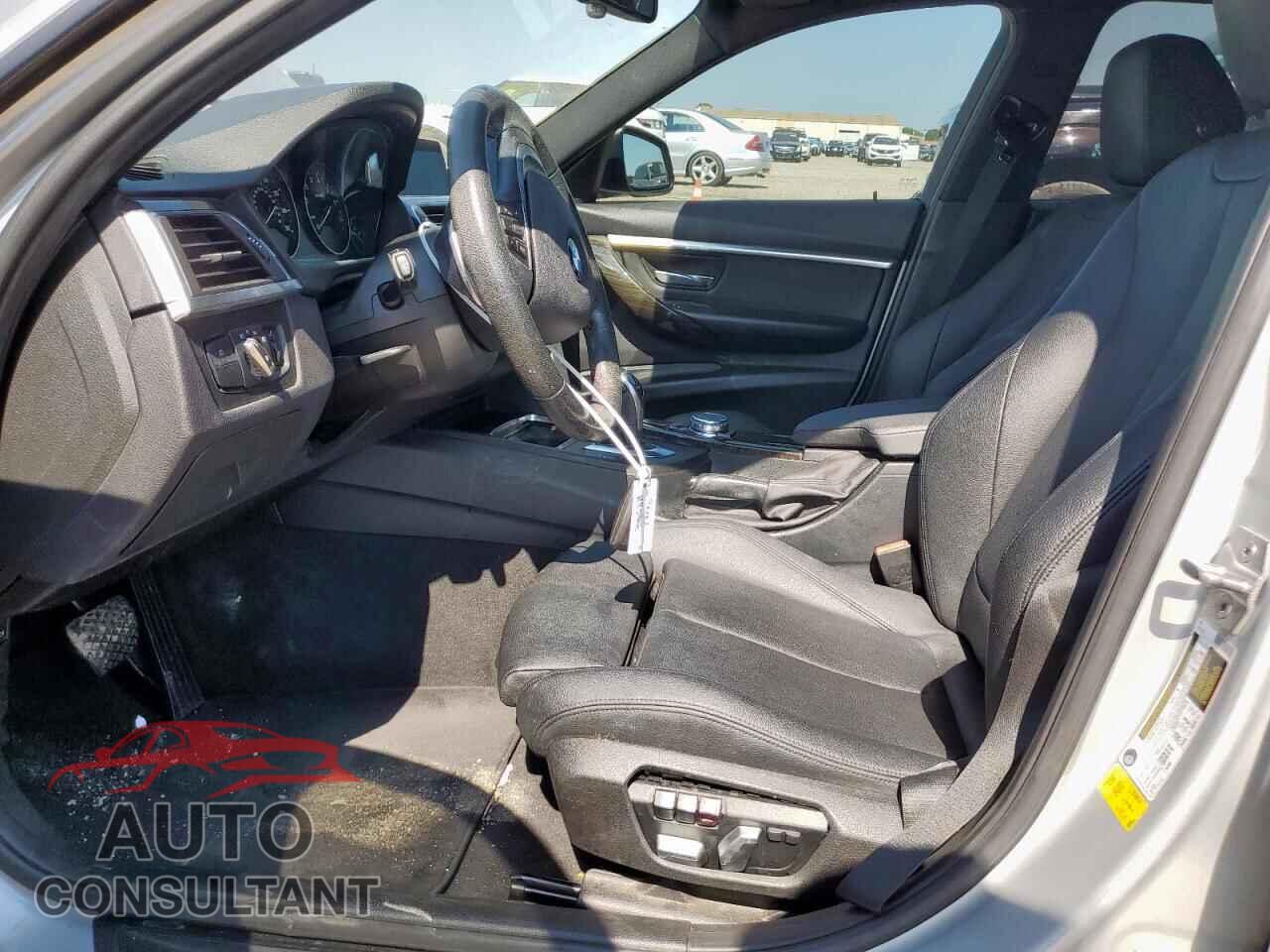 BMW 3 SERIES 2016 - WBA8E9G57GNU28894