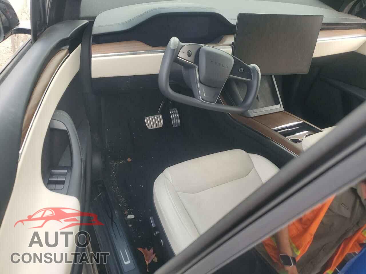 TESLA MODEL X 2023 - 7SAXCDE59PF404253