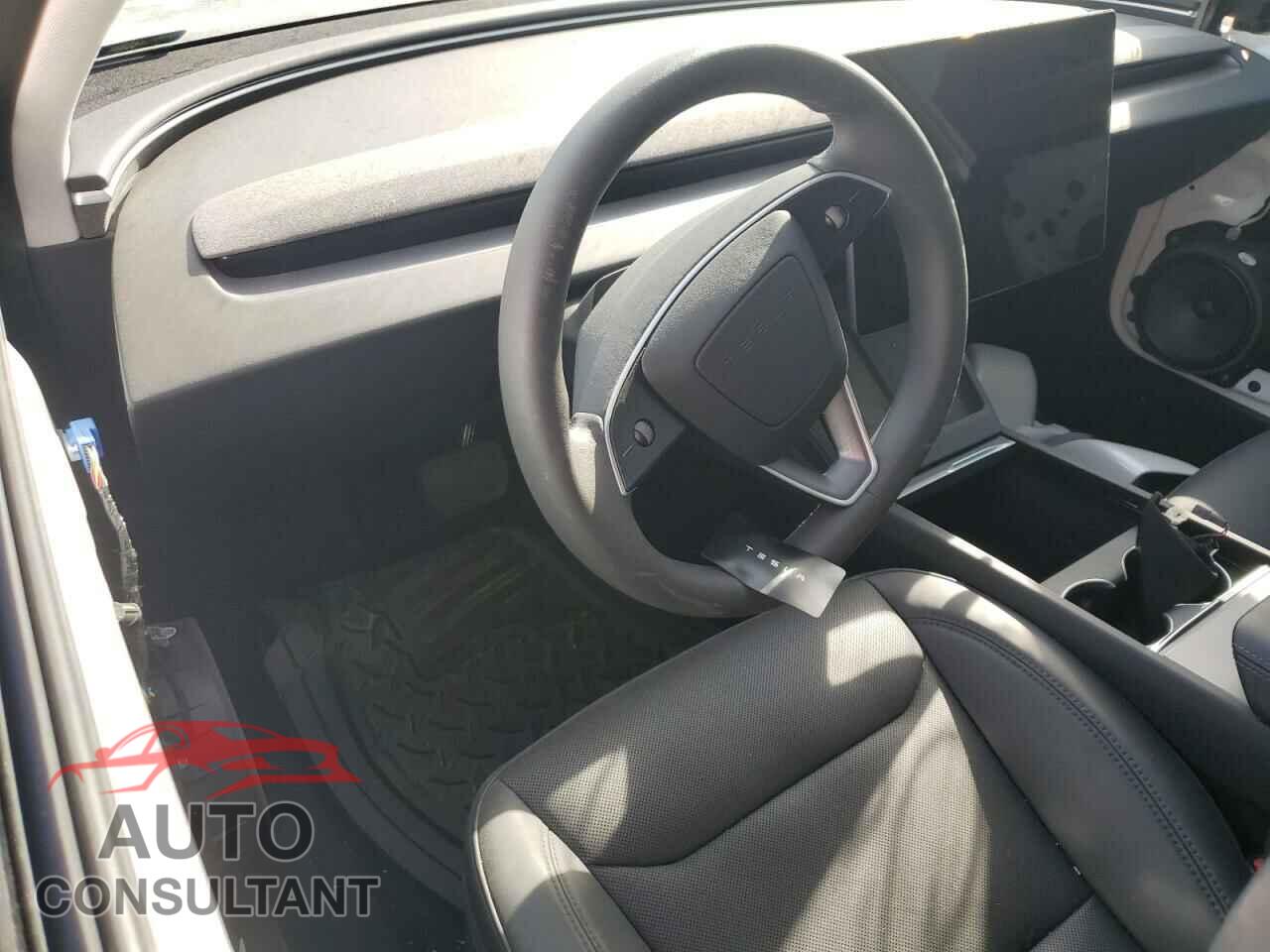 TESLA MODEL 3 2024 - 5YJ3E1EA8RF732803