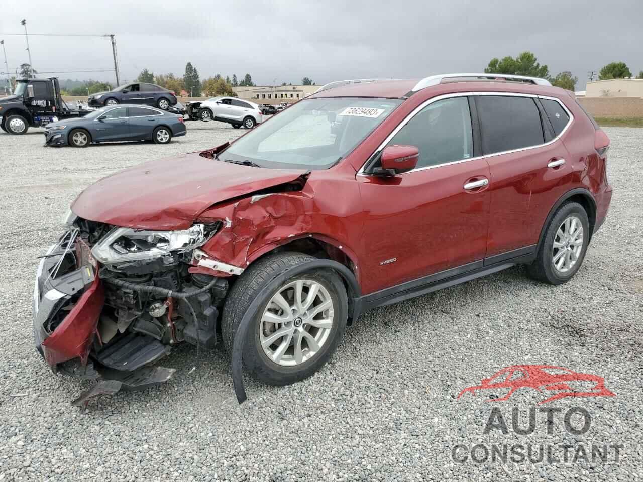 NISSAN ROGUE 2018 - 5N1ET2MT1JC800041