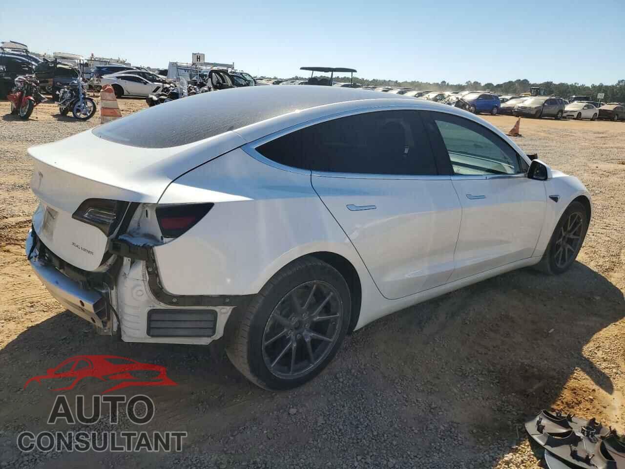 TESLA MODEL 3 2019 - 5YJ3E1EBXKF511704
