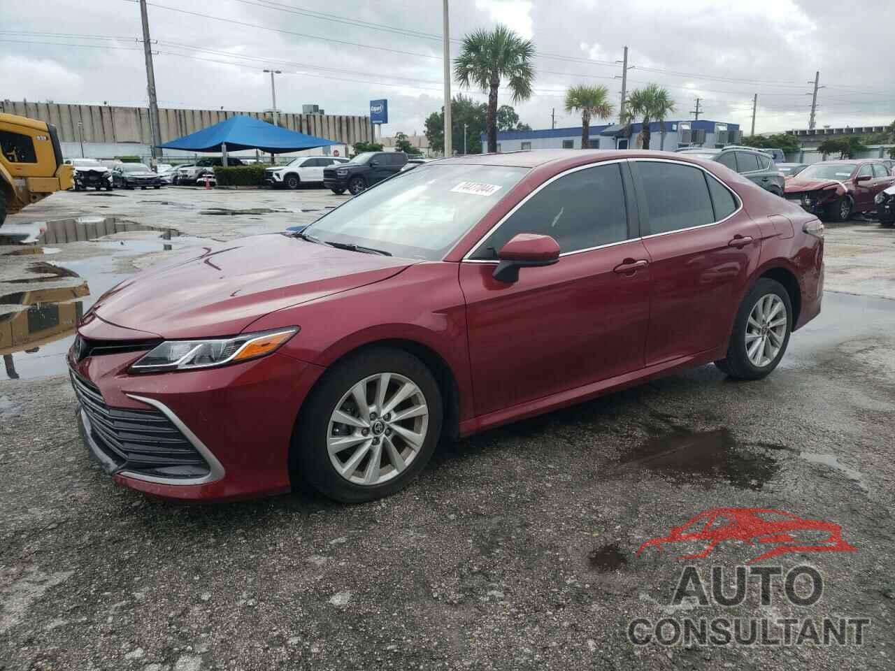 TOYOTA CAMRY 2022 - 4T1C11AK5NU036195