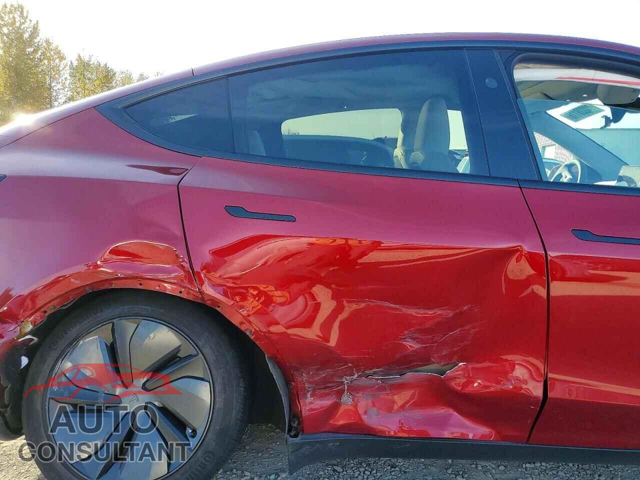 TESLA MODEL Y 2026 - 7SAYGDEEXTF570560