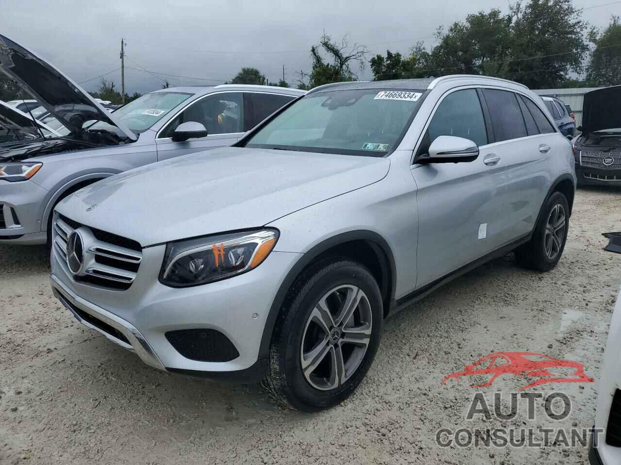 MERCEDES-BENZ GLC-CLASS 2017 - WDC0G4KB3HV010435