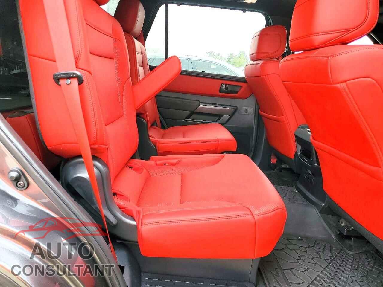 TOYOTA SEQUOIA 2025 - 7SVAAABA9SX060971