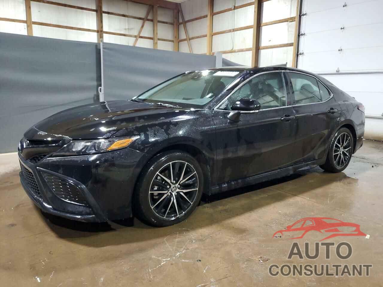 TOYOTA CAMRY 2024 - 4T1G11AK7RU244392