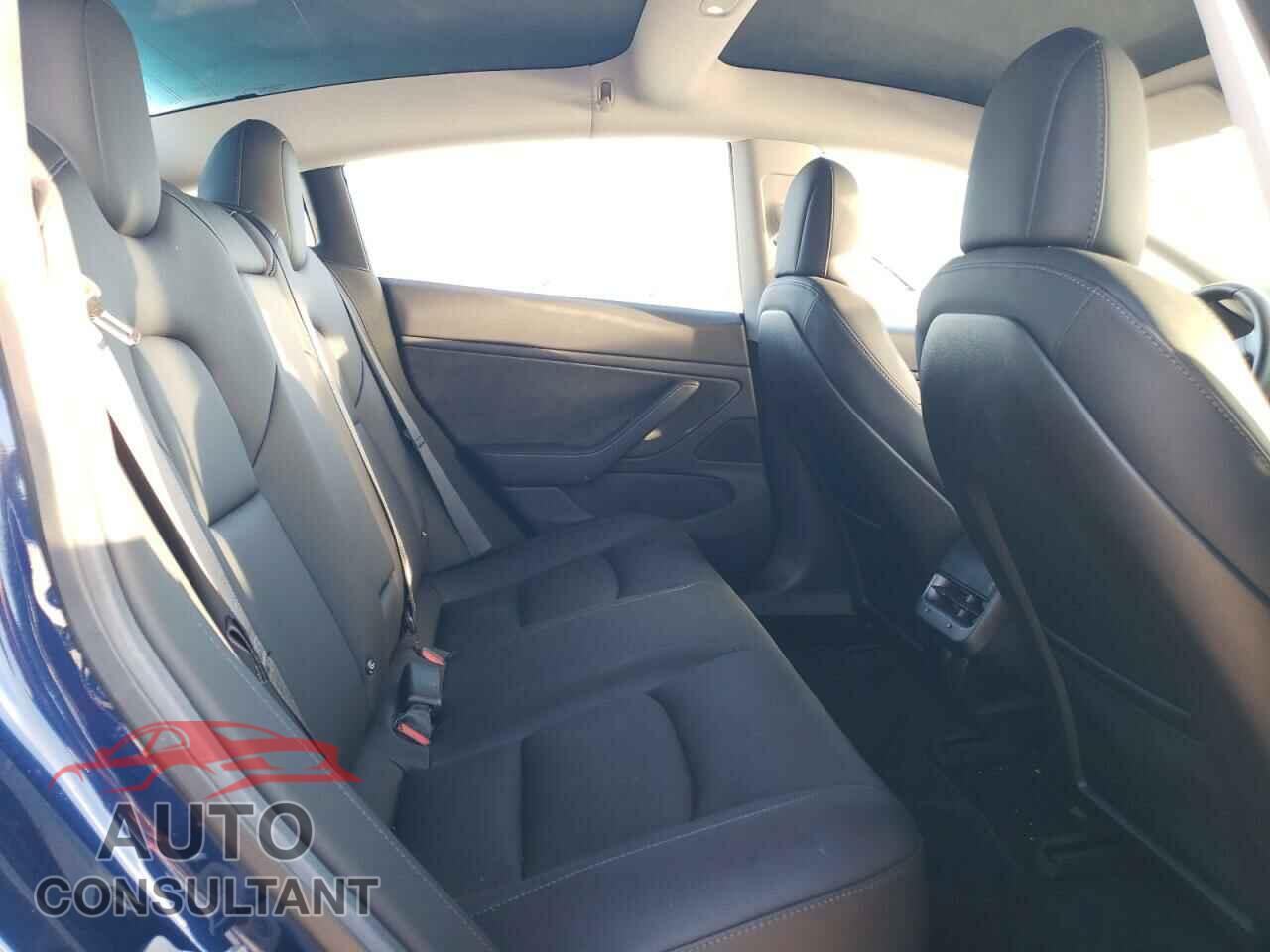 TESLA MODEL 3 2018 - 5YJ3E1EA5JF024951
