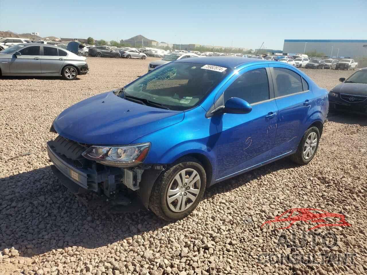 CHEVROLET SONIC 2017 - 1G1JB5SH0H4175859