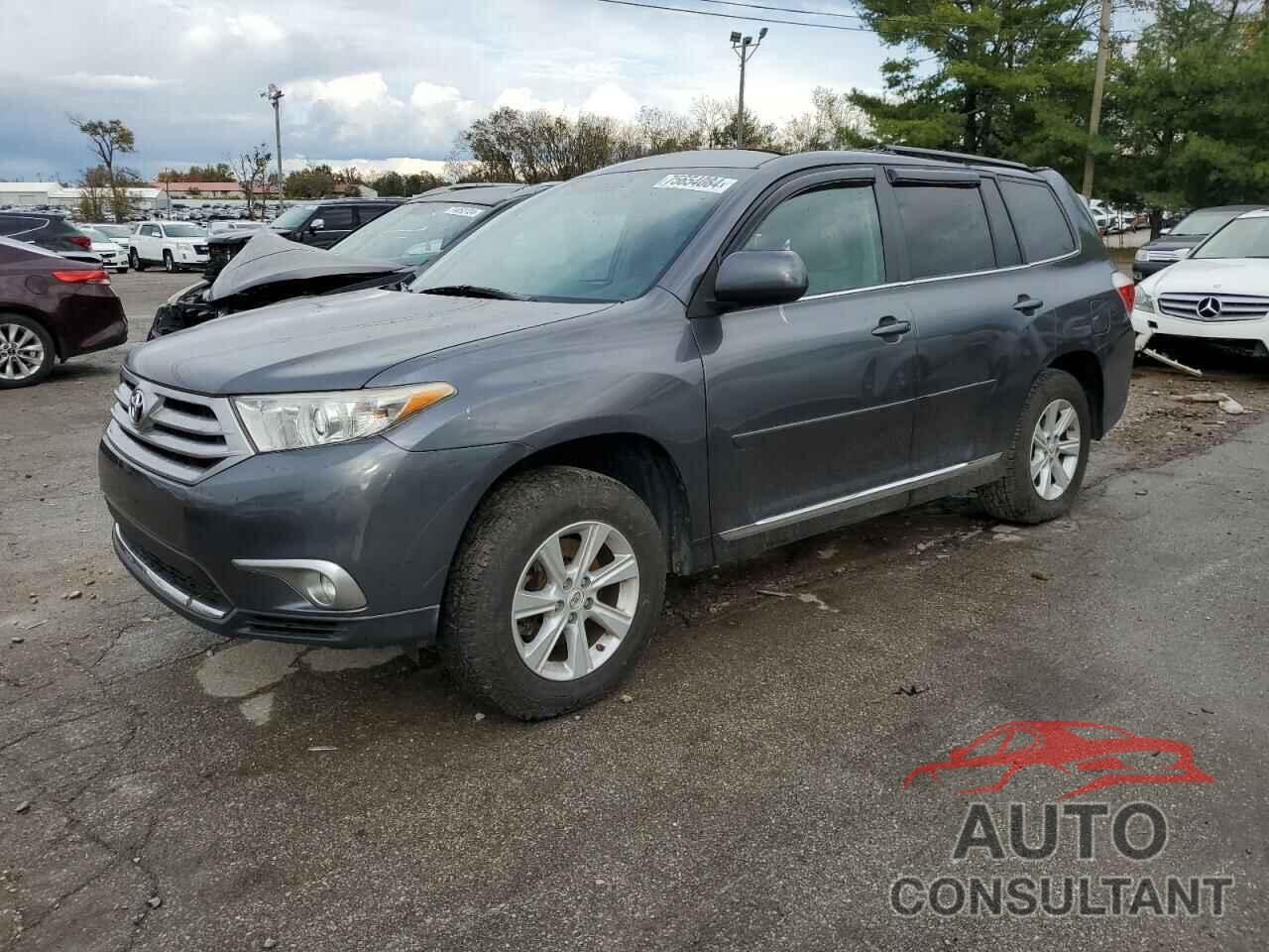 TOYOTA HIGHLANDER 2011 - 5TDBK3EH8BS074754