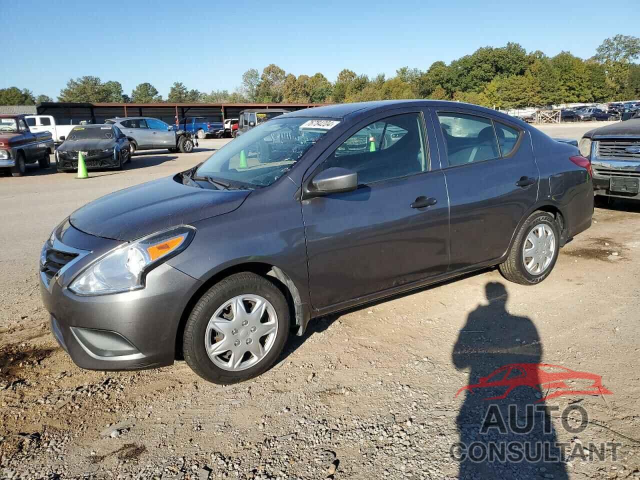 NISSAN VERSA 2018 - 3N1CN7AP1JL810862