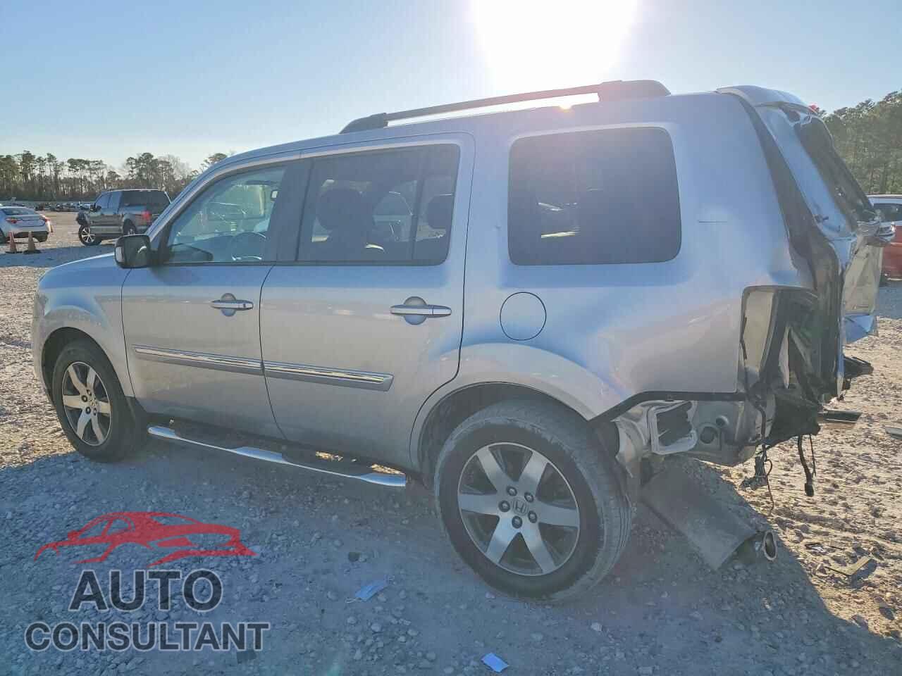 HONDA PILOT 2015 - 5FNYF3H9XFB008445
