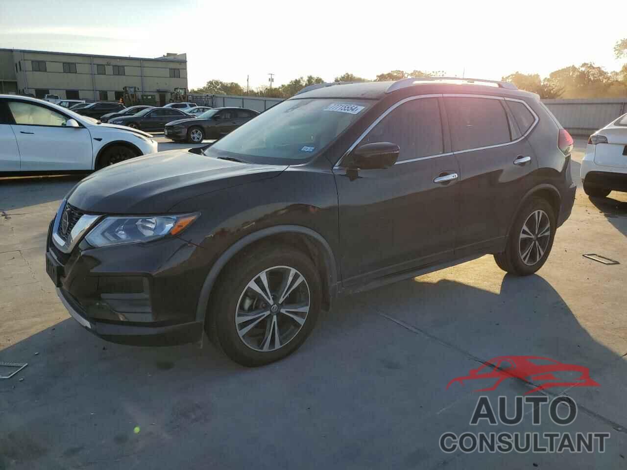 NISSAN ROGUE 2019 - JN8AT2MT6KW264632