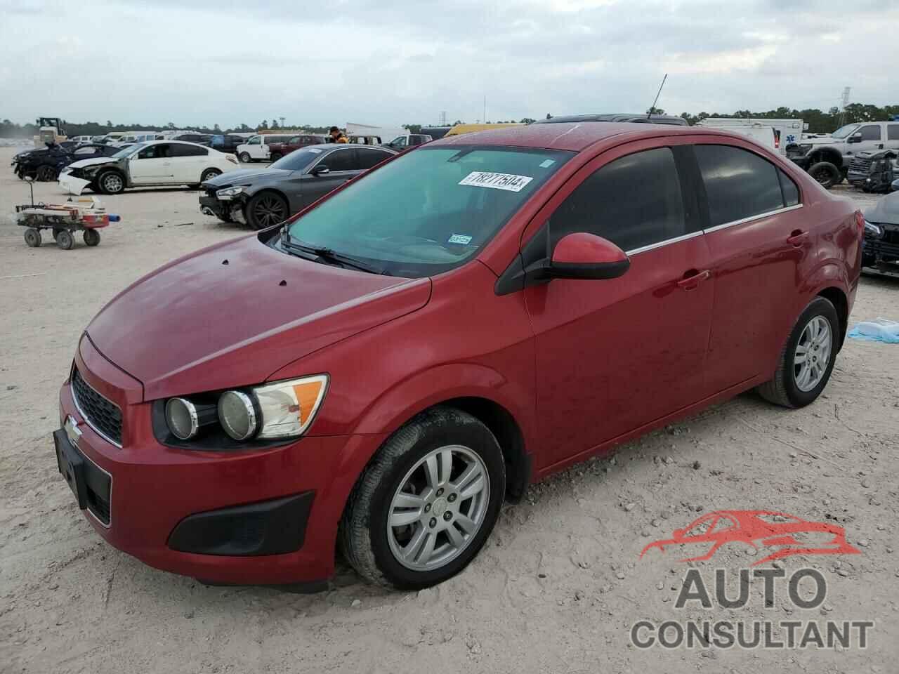 CHEVROLET SONIC 2015 - 1G1JC5SB2F4134543