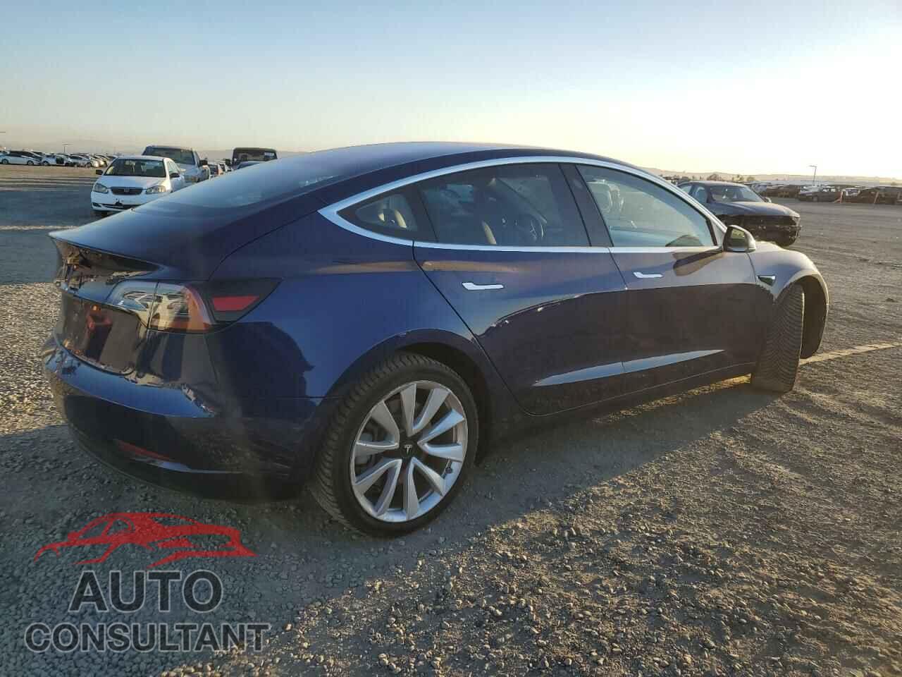TESLA MODEL 3 2018 - 5YJ3E1EA6JF050037