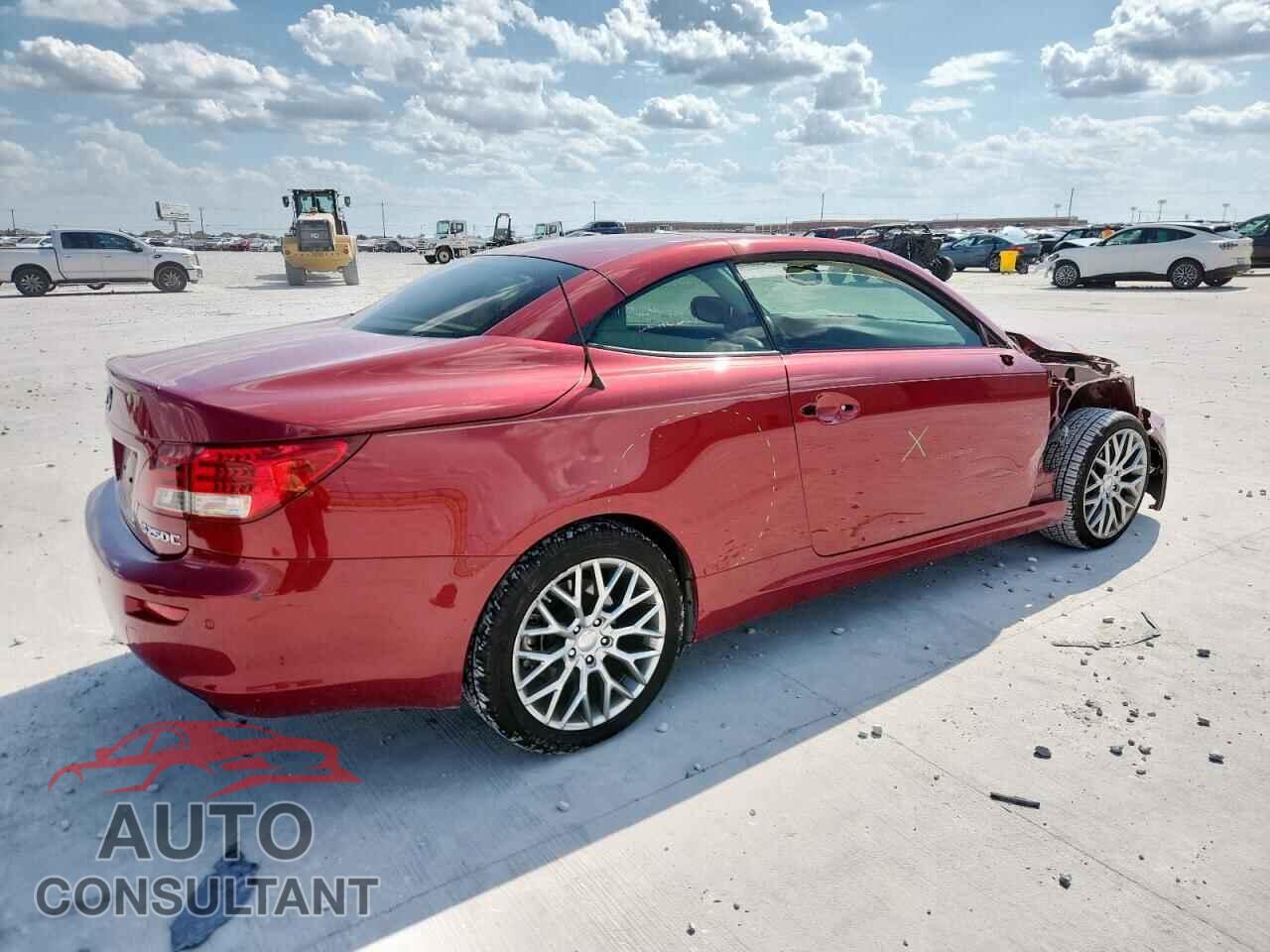 LEXUS IS 2015 - JTHFF2C24F2532431